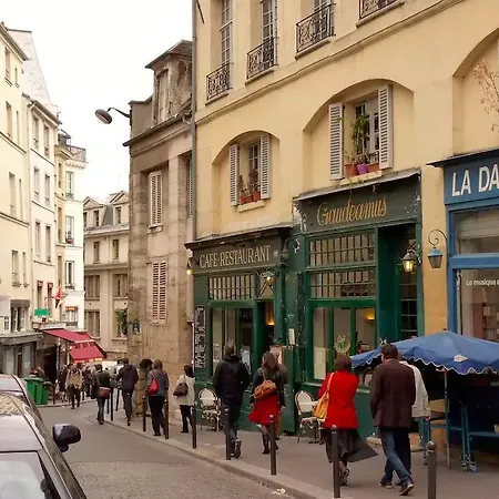 In The Very Heart Of The Quartier Latin Apartment *